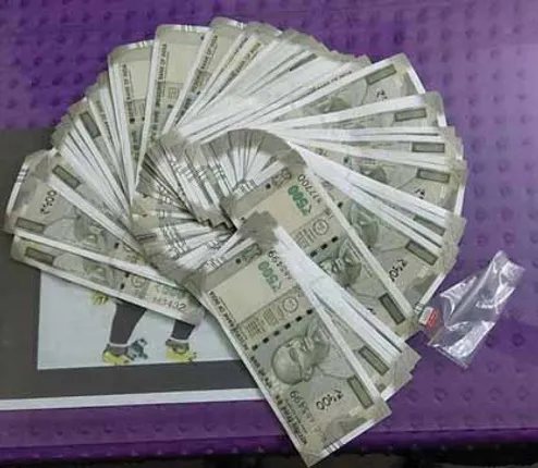 ତନ୍ତ୍ର ପୂଜାର ଭୟ ଦେଖାଇ ଛାତ୍ରଙ୍କ ଠାରୁ ଠକି ନେଲେ ୫୦ ହଜାର ଟଙ୍କା