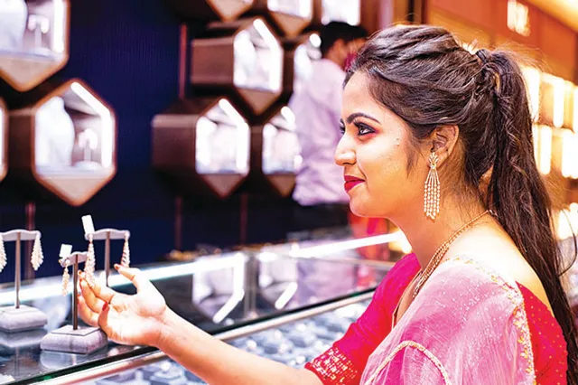 ମାଲାବାରରେ ଷ୍ଟଡ୍‌ସ ଆଣ୍ଡ୍‌ ଟ୍ରପ୍‌ସ ଫେଷ୍ଟିଭାଲ୍‌