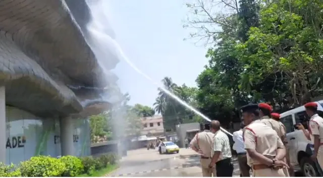 ରାଜଧାନୀର ବିଭିନ୍ନ ସପିଙ୍ଗ ମଲରେ ଅଗ୍ନିଶମ ବିଭାଗର ତନାଘନା: ଅଗ୍ନି ନିର୍ବାପକ ଉପକରଣର ଯାଞ୍ଚ