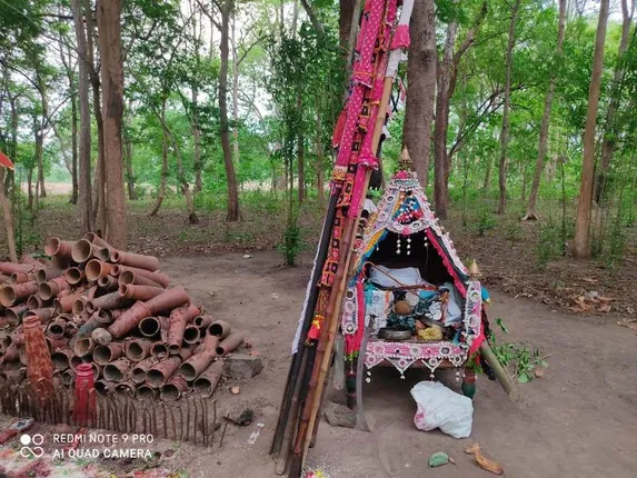 ଖମ୍ବେଶ୍ୱରୀଙ୍କ ମଣ୍ଡେଇ ଯାତ୍ରାର ପ୍ରଥମ ଦିନରେ ରକ୍ତ ରଞ୍ଜିତ ହେଲା ଦେବୀପୀଠ