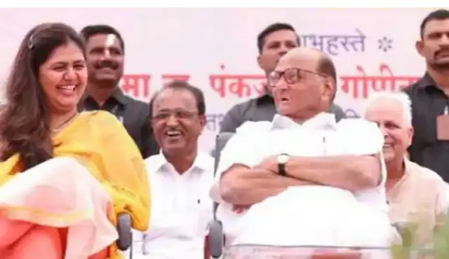 ବିଜେପିରେ ଖୁସି ନାହାନ୍ତି ମୁଣ୍ଡେ ପରିବାର! ଶରଦ ପାୱାରଙ୍କ ସହ ବୈଠକକୁ ନେଇ ଚର୍ଚ୍ଚା