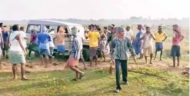 ମନରେଗା କାମ ବନ୍ଦ କରିବାରୁ ଉତ୍ତେଜନା