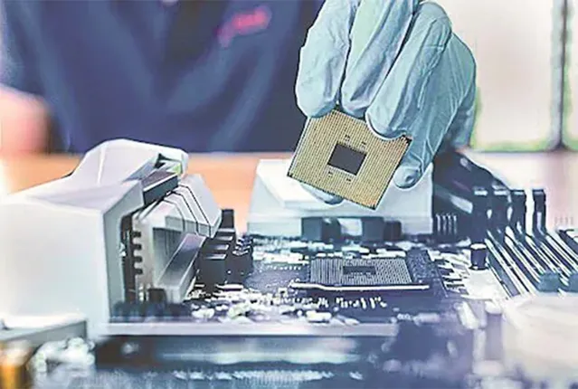 କେନ୍ଦ୍ର କ୍ୟାବିନେଟ୍ ନିଷ୍ପତ୍ତି: ଚିପ୍ ଉତ୍ପାଦନ ଲାଗି ୫୦% ଆର୍ଥିକ ପ୍ରୋତ୍ସାହନ