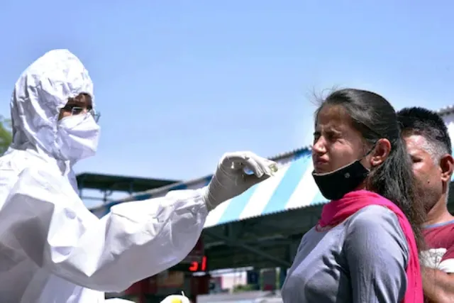 ୨୪ ଘଣ୍ଟାରେ ଦେଶରେ ୨,୮୨୭ କୋଭିଡ୍‌-୧୯ ଆକ୍ରାନ୍ତ; ୨୪ଜଣ ମୃତ