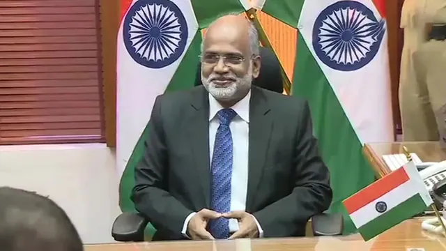 ଗୁଜରାଟ ମୁଖ୍ୟମନ୍ତ୍ରୀଙ୍କ ‘ଡ୍ୟାସବୋର୍ଡ’କୁ କେରଳ ମୁଖ୍ୟ ସଚିବଙ୍କ ପ୍ରଶଂସା: କଂଗ୍ରେସ, କେରଳ ମୁସଲିମ୍ ଲିଗ୍‌ର ସମାଲୋଚନା