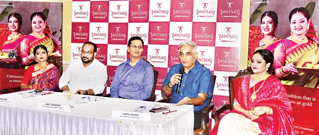 ତନିସ୍କର ସାବିତ୍ରୀ ବ୍ରତ ଅଫର