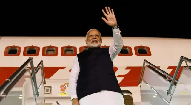 ବିଦେଶଗସ୍ତ ବେଳେ ପ୍ରଧାନମନ୍ତ୍ରୀ ନରେନ୍ଦ୍ର ମୋଦୀ ରାତିରେ ବିମାନ ଯାତ୍ରା କରିବାର ରହସ୍ୟ
