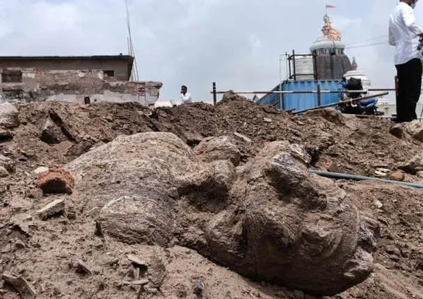 ଖନନ ବେଳେ ମିଳୁଛି ପ୍ରାଚୀନ କୀର୍ତ୍ତିରାଜି: ଏମାର  ମଠରେ ସିଂହମୂର୍ତ୍ତି