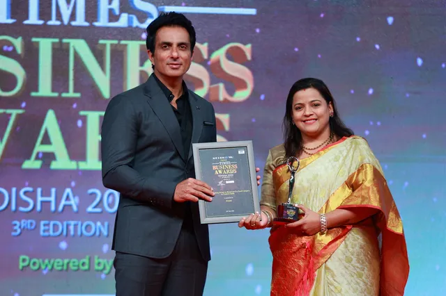 ଯୁବ ମହିଳା ଉଦ୍ୟୋଗୀ ରଶ୍ମି ସାହୁ ଟାଇମ୍ସ୍ ବିଜନେସ୍ ଆୱାର୍ଡ୍ସ ୨୦୨୨ରେ ସମ୍ମାନିତ