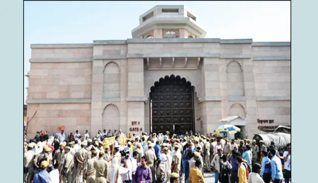 ସରିଲା ଜ୍ଞାନବାପି ମସଜିଦ୍‌ର ଭିଡିଓଗ୍ରାଫି ସର୍ଭେ: ଶିବଲିଙ୍ଗ ମିଳିବାକୁ ନେଇ ବିବାଦ