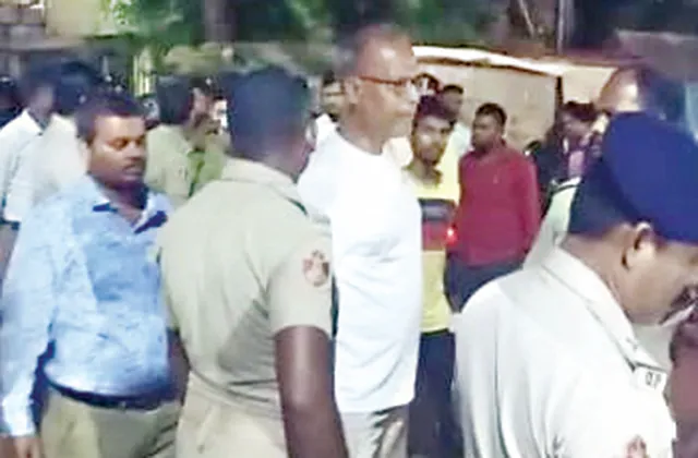 ଚେକିଂବେଳେ ଟ୍ରାଫିକ୍‌ ପୁଲିସ ହଟହଟା