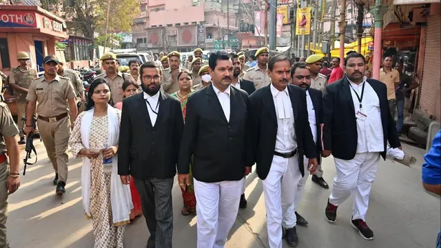 ଜ୍ଞାନବାପି ମସ୍‌ଜିଦରୁ ଶିବଲିଙ୍ଗ ମିଳିବା ପରେ ତୁରନ୍ତ ସିଲ୍ କରିବାକୁ ନିର୍ଦ୍ଦେଶ ଦେଲେ ବାରଣାସୀ କୋର୍ଟ