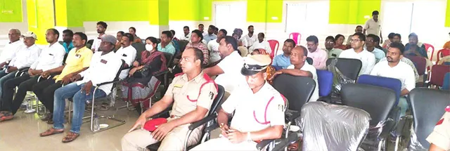 ପ୍ରାକୃତିକ ବିପର୍ଯ୍ୟୟ ମୁକାବିଲା ବୈଠକ: ମହିଳା ସରପଞ୍ଚ ଆସିଲେନି, ସ୍ବାମୀମାନେ କାମ ଚଳାଇଲେ