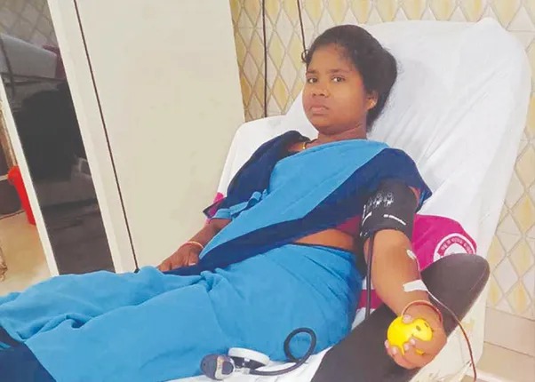 ଗର୍ଭବତୀଙ୍କୁ ରକ୍ତ ଦେଲେ ଆଶାକର୍ମୀ