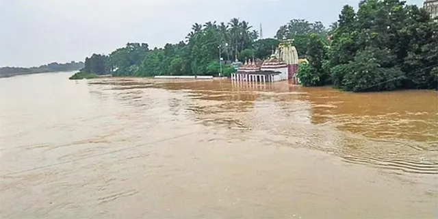 ବୈତରଣୀରେ ଭାସିଯାଇ ଯୁବକ ନିଖୋଜ