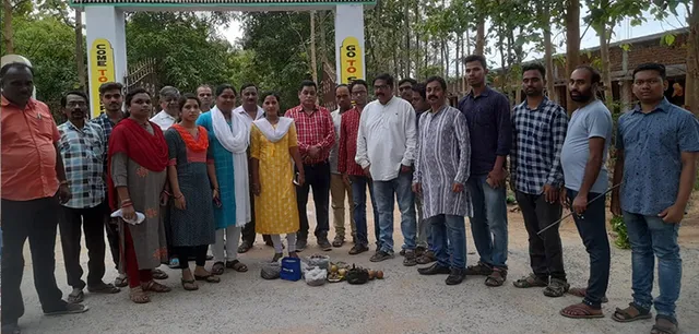 ‘ସମ୍ବାଦ ସାହିତ୍ୟଘର’ର ମାସିକ ବୈଠକ: ଚାରାରୋପଣ କରି ଯତ୍ନ ନେବାକୁ ଆହ୍ବାନ