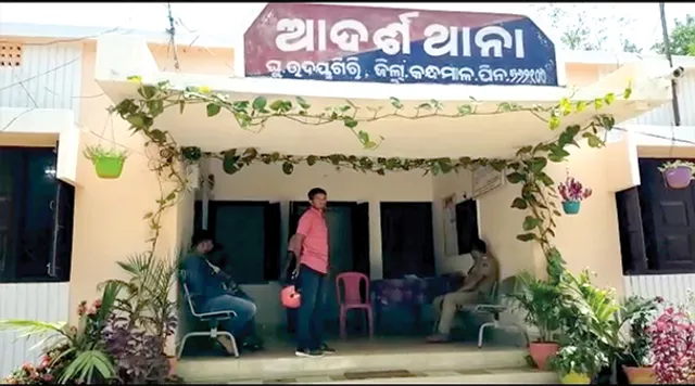 ଜଣଙ୍କ ନାଁରେ ୱାରେଣ୍ଟ, ଅନ୍ୟ ଜଣକୁ ଜେଲ୍‌ ପଠାଇବା ଘଟଣା: ମାନବାଧିକାର କମିସନଙ୍କୁ ଭେଟିବେ ପରିବାର ଲୋକେ