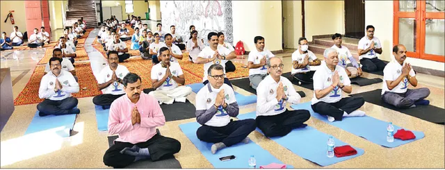 ‌ଯୋଗ ମୁଦ୍ରାରେ ରାଜଧାନୀ: ‘ଯୋଗ’ ବିଶ୍ୱକୁ ଭାରତର ଗୌରବମୟ ଅବଦାନ: ଏମ୍‌ସ ନିର୍ଦ୍ଦେଶକ