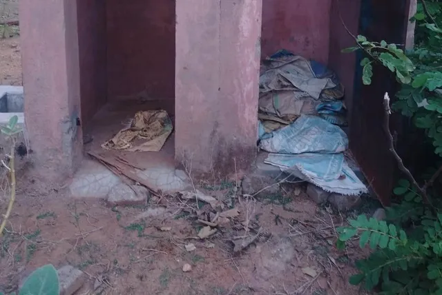 ସୁନ୍ଦରଗଡ଼ର ୩୧ ଖୋଲା ମଳ ମୁକ୍ତ ଗାଁ ଘୋଷଣା ଫଳକରେ, ଲୋକେ ଏବେ ବି ଯାଉଛନ୍ତି ଖୋଲାପଡ଼ିଆ