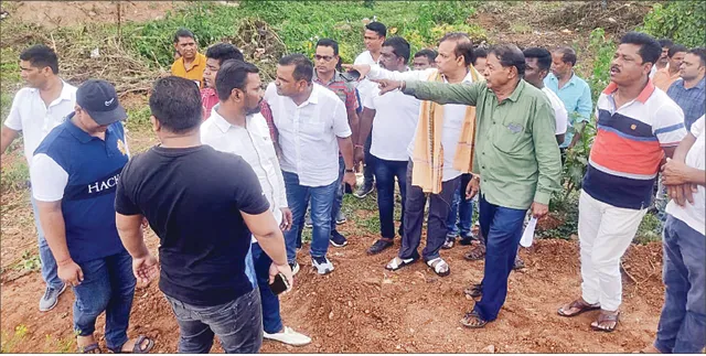 ଫୁଟ୍‌ ଓଭରବ୍ରିଜ୍‌ ପ୍ରସଙ୍ଗ: ସ୍ଥାନ ପରିଦର୍ଶନ ‌କଲେ ମନ୍ତ୍ରୀ, ବିଧାୟକ