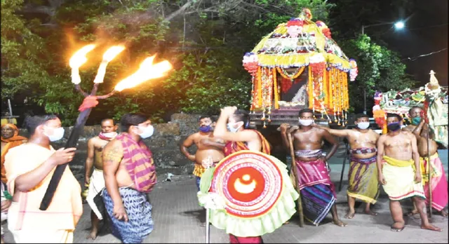 ଶ୍ରୀଲିଙ୍ଗରାଜଙ୍କ ଶୀତଳ ଷଷ୍ଠୀ ବିଧିରେ ବିଭ୍ରାଟ: ହେଲାନି ମଙ୍ଗନ, କେମିତି ପଡ଼ିବ ହାତଗଣ୍ଠି?