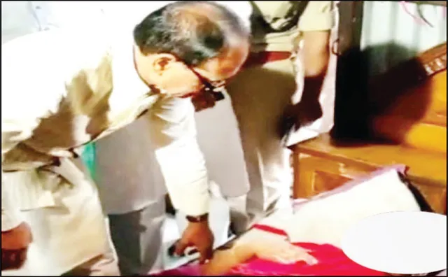 ଅସଦାଚରଣକୁ ପ୍ରତିହତ କରିବାରୁ ମହିଳାଙ୍କୁ ପେପର କଟରରେ ଆକ୍ରମଣ