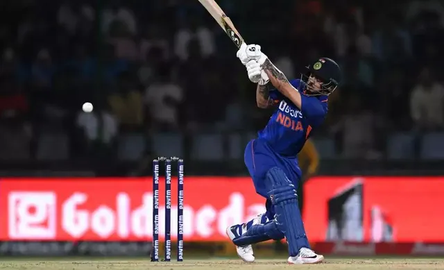 ବାରବାଟୀରେ ଭାରତର ବ୍ୟାଟିଂ ବିପର୍ଯ୍ୟୟ; ଦକ୍ଷିଣ ଆଫ୍ରିକା ଆଗରେ ୧୪୯ ରନ୍‌ର ବିଜୟ ଲକ୍ଷ୍ୟ ରଖିଲା ଟିମ୍‌ ଇଣ୍ଡିଆ