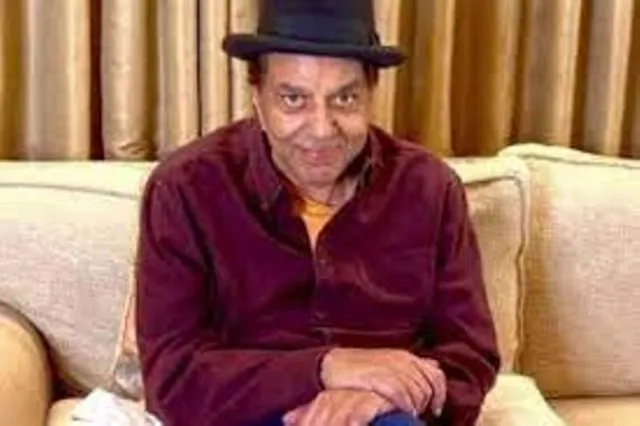 ‘ମୁଁ ନିରବ ଅଛି, ଅସୁସ୍ଥ ନୁହେଁ’; ଭିଡିଓ ଜାରି କରି କହିଲେ ଧର୍ମେନ୍ଦ୍ର... ଦେଖନ୍ତୁ