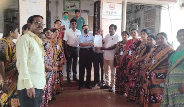 ଖୋର୍ଦ୍ଧା ଜିଲ୍ଲା ମୁଖ୍ୟ ଚିକିତ୍ସାଳୟରେ ଆଟେଣ୍ଡାଣ୍ଟ ନିଯୁକ୍ତି ପ୍ରକ୍ରିୟା ତ୍ୱରାନ୍ୱିତ କରିବାକୁ ଦାବି