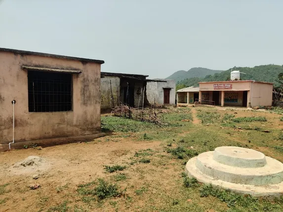 ବିଦ୍ୟା​ଳୟ, ସ୍ବାସ୍ଥ୍ୟକେନ୍ଦ୍ର କାମ କରିପାରିଲାନି ପଞ୍ଚାୟତିରାଜ ସଂସ୍ଥା, ଅଢେଇ ବର୍ଷ ପରେ ପୁଣି ନିଷ୍ପତ୍ତି ବଦଳାଇଲେ ସରକାର