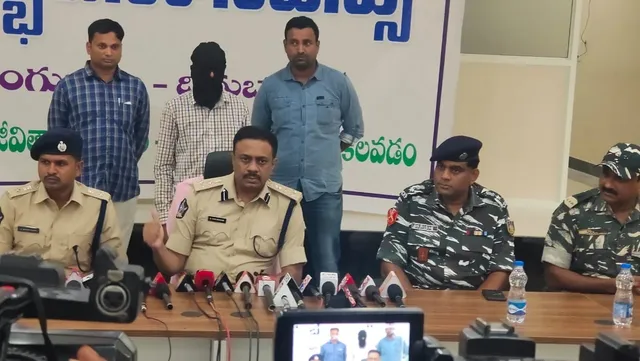 ଦୁର୍ଦ୍ଦାନ୍ତ ମାଓବାଦୀ ଅଶୋକ ଗିରଫ, ୩୯ ଲକ୍ଷ ଟଙ୍କା ସହ ଲ୍ୟାଣ୍ଡମାଇନ ଜବତ