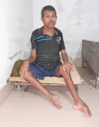 ଭିନ୍ନକ୍ଷମଙ୍କ ସମେତ ଶତାଧିକ ହିତାଧିକାରୀ ପାଇ ନାହାନ୍ତି ଭତ୍ତା, ବଢ଼ୁଛି ଅସନ୍ତୋଷ