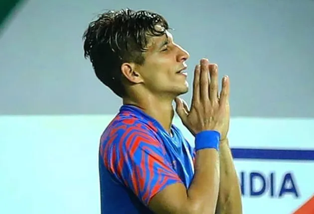 ନରେନ୍ଦରଙ୍କୁ ଦଳରେ ନେଲା ଓଏଫ୍‌ସି