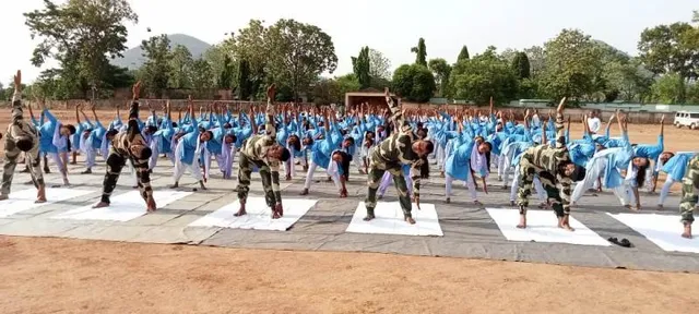 ବିଏସଏଫ ଯବାନଙ୍କ ଦ୍ଵାରା ଯୋଗ ଶିବିର