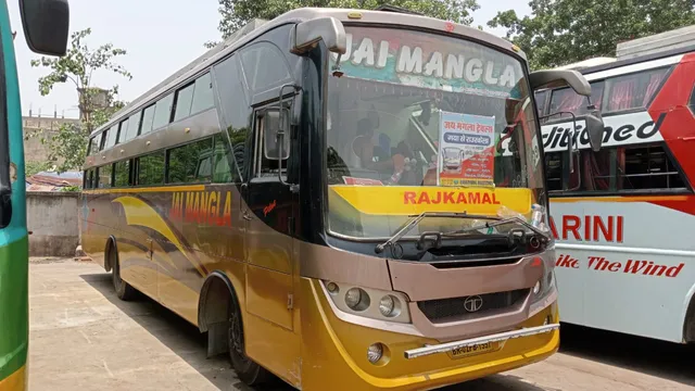 ବିନା ରୁଟ୍‌ ଅନୁମତିରେ ବସ୍‌ ଚଳାଚଳକୁ ବିରୋଧ