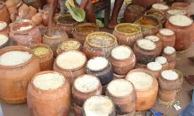 ବନ୍ଦ ହେଉନି ଆନନ୍ଦବଜାର ବିଶୃଙ୍ଖଳା: କୋଇଲି ବୈକୁଣ୍ଠରେ ବିକ୍ରି ହେଉଛି ମହାପ୍ରସାଦ