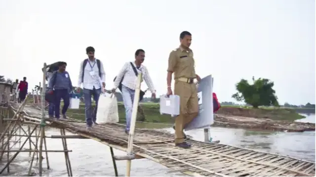 ଅପହଞ୍ଚ ଅଞ୍ଚଳକୁ ଯାଇ ନିର୍ବାଚନ କରାଉଥିବା ଅଧିକାରୀଙ୍କୁ ମିଳିବ ଦୁଇ ଗୁଣ ଭତ୍ତା