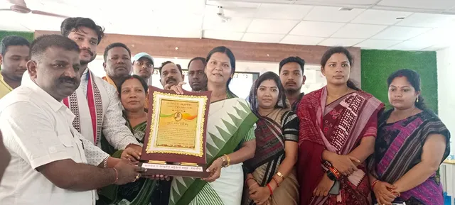 ବଲାଙ୍ଗୀରରେ ମନ୍ତ୍ରୀ ଟୁକୁନୀଙ୍କୁ ନାଗରିକ ସମ୍ବର୍ଦ୍ଧନା, ‘ଜିଲ୍ଲାର ବିକାଶ ପାଇଁ କାମ କରିବି’