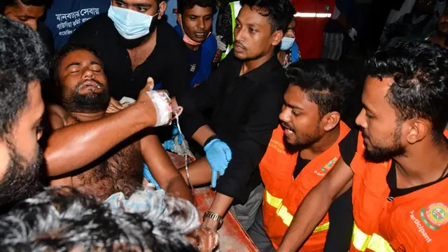 ବାଂଲାଦେଶ ‘କଣ୍ଟେନର୍‌ ଡିପୋ’ରେ ବ୍ୟାପକ ଅଗ୍ନିକାଣ୍ଡ: ୩୫ ମୃତ, ୪୫୦ରୁ ଊର୍ଦ୍ଧ୍ବ ଆହତ