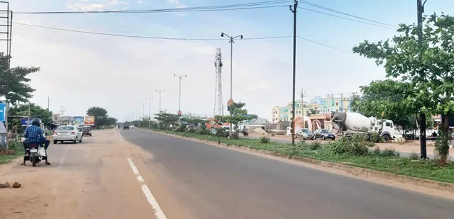 ଖୋର୍ଦ୍ଧା ଗ୍ରାମାଞ୍ଚଳକୁ ପକ୍କା ସଡ଼କ, ସ୍ୱପ୍ନ ପୂରଣ ହେବା ପୂର୍ବରୁ ଭାଙ୍ଗିବା ଆଶଙ୍କା