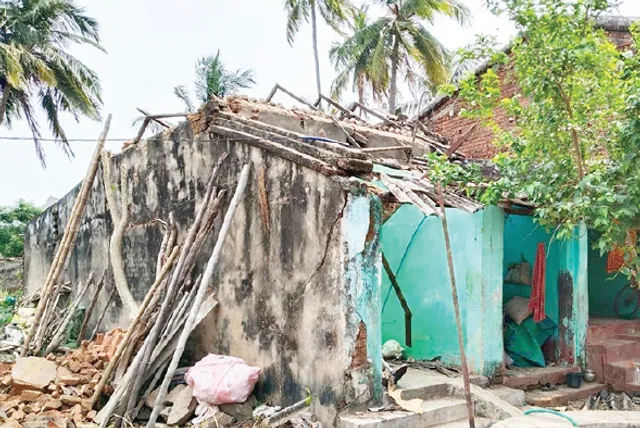 ବିସ୍ଫୋରଣରେ ୩ ଘର ଛାତ ଉଡ଼ିଲା; ୭ ଆହତଙ୍କ ଭିତରୁ ୫ ସଂକଟାପନ୍ନ, ବର୍ତ୍ତିଲା ୨୮ ଦିନର ଶିଶୁ