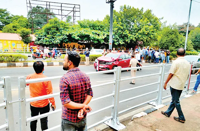 ପାଓ୍ୱାର୍‌ ହାଉସ୍‌ ଛକରେ ସିରିଜ୍ ଦୁର୍ଘଟଣା