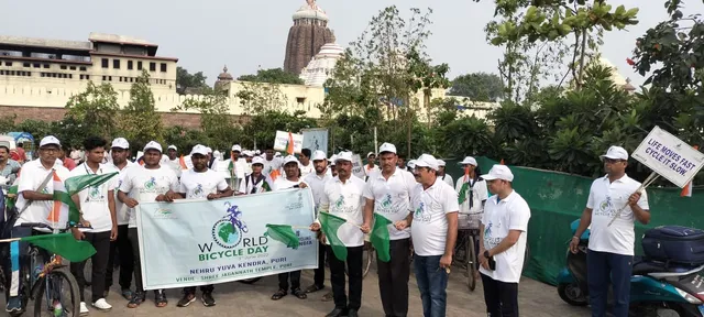ବିଶ୍ଵ ସାଇକେଲ ଦିବସ ପାଳନ ଅବସରରେ ସାଇକେଲ ଶୋଭାଯାତ୍ରା