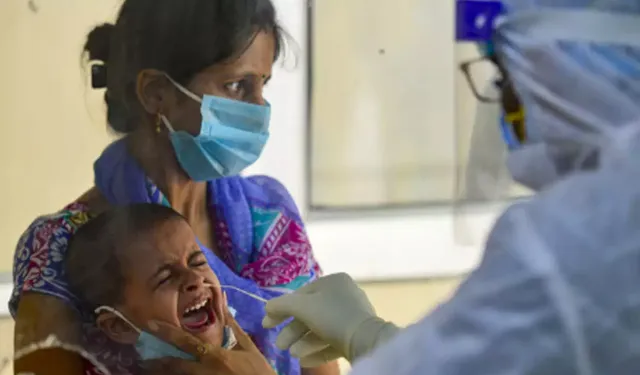 ୨୪ ଘଣ୍ଟାରେ ଦେଶରେ ୪,୨୭୦ ଜଣ କୋଭିଡ୍‌-୧୯ ଆକ୍ରାନ୍ତ; ୧୫ଜଣ ମୃତ