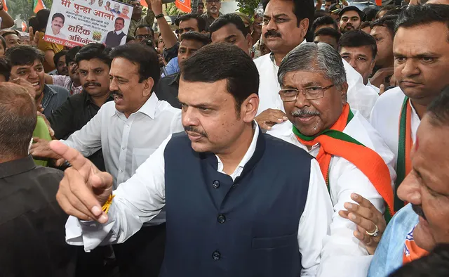 ବାତିଲ ହେଲା ‘ଫ୍ଲୋର୍‌ ଟେଷ୍ଟ୍‌’, ଆସନ୍ତାକାଲି ମହାରାଷ୍ଟ୍ରର ମୁଖ୍ୟମନ୍ତ୍ରୀ ‌ଭାବେ ଶପଥ ନେଇ ପାରନ୍ତି ଫଡ଼ନବୀସ