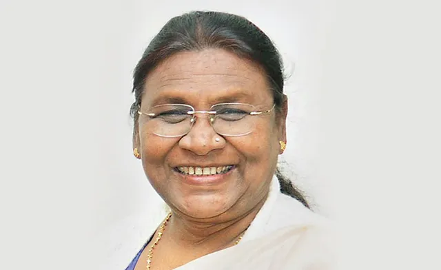 ରାଷ୍ଟ୍ରପତି ପଦ ପାଇଁ ନାମାଙ୍କନ ଦାଖଲ କଲେ ଦ୍ରୌପଦୀ