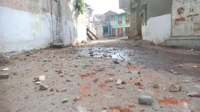 ଅମିତ ଶାହଙ୍କ ଗସ୍ତ ଆଗରୁ ଗୁଜରାଟର ବୋର୍‌ସଦ୍‌ରେ ଦୁଇ ସମ୍ପ୍ରଦାୟ ମଧ୍ୟରେ ଭୀଷଣ ସଂଘର୍ଷ