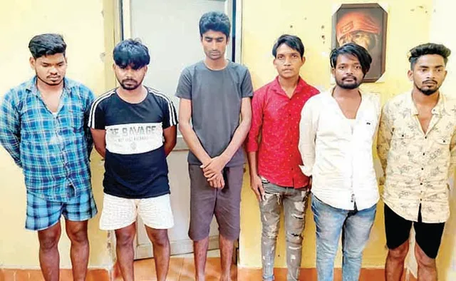 ଏକ କୁଇଣ୍ଟାଲ୍‌ ଗଞ୍ଜେଇ ଜବତ, ୪ ଗିରଫ; ବିହାର ଚାଲାଣ କରୁଥିଲେ