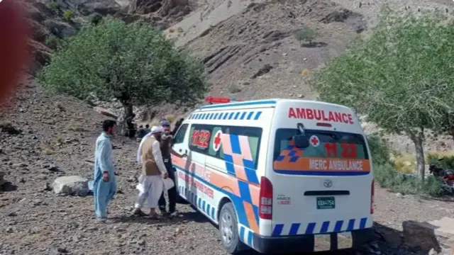 ପାକିସ୍ତାନର ବେଲୁଚିସ୍ତାନରେ ଘାଟି ତଳକୁ ଖସିପଡିଲା ଯାତ୍ରୀବାହୀ ଗାଡି: ୨୨ ଜଣଙ୍କର ମୃତ୍ୟୁ