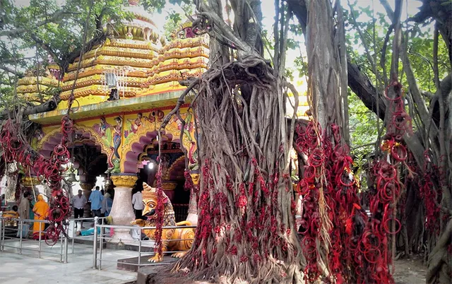 ଗୋରଖନାଥ ମନ୍ଦିର ହୁଣ୍ତି ଭାଙ୍ଗି ୧୦ ଲକ୍ଷ ଟଙ୍କା ଚୋରି